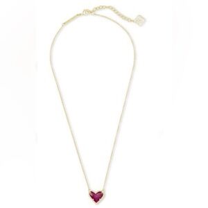 Red heart shaped Kendra Scott necklace